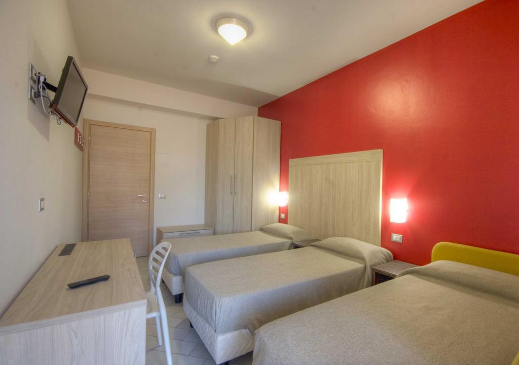 Hotel Sydney San Benedetto del Tronto Phòng bức ảnh